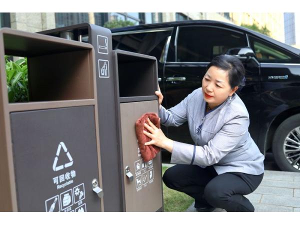 日常保潔外包的五大優(yōu)勢，為何越來越多的企業(yè)選擇外包保潔？